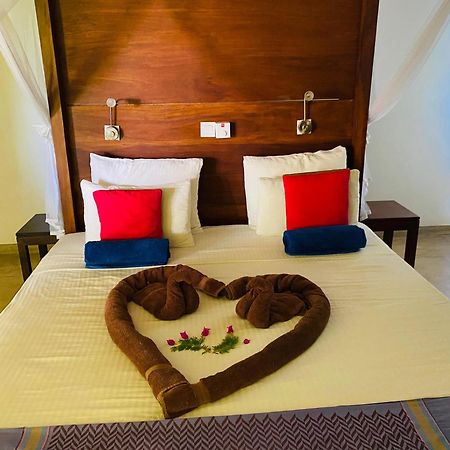 King'S Elephant Cabanas & Restaurant Тангалла Экстерьер фото