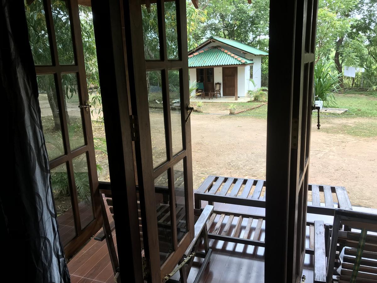 King'S Elephant Cabanas & Restaurant Тангалла Экстерьер фото