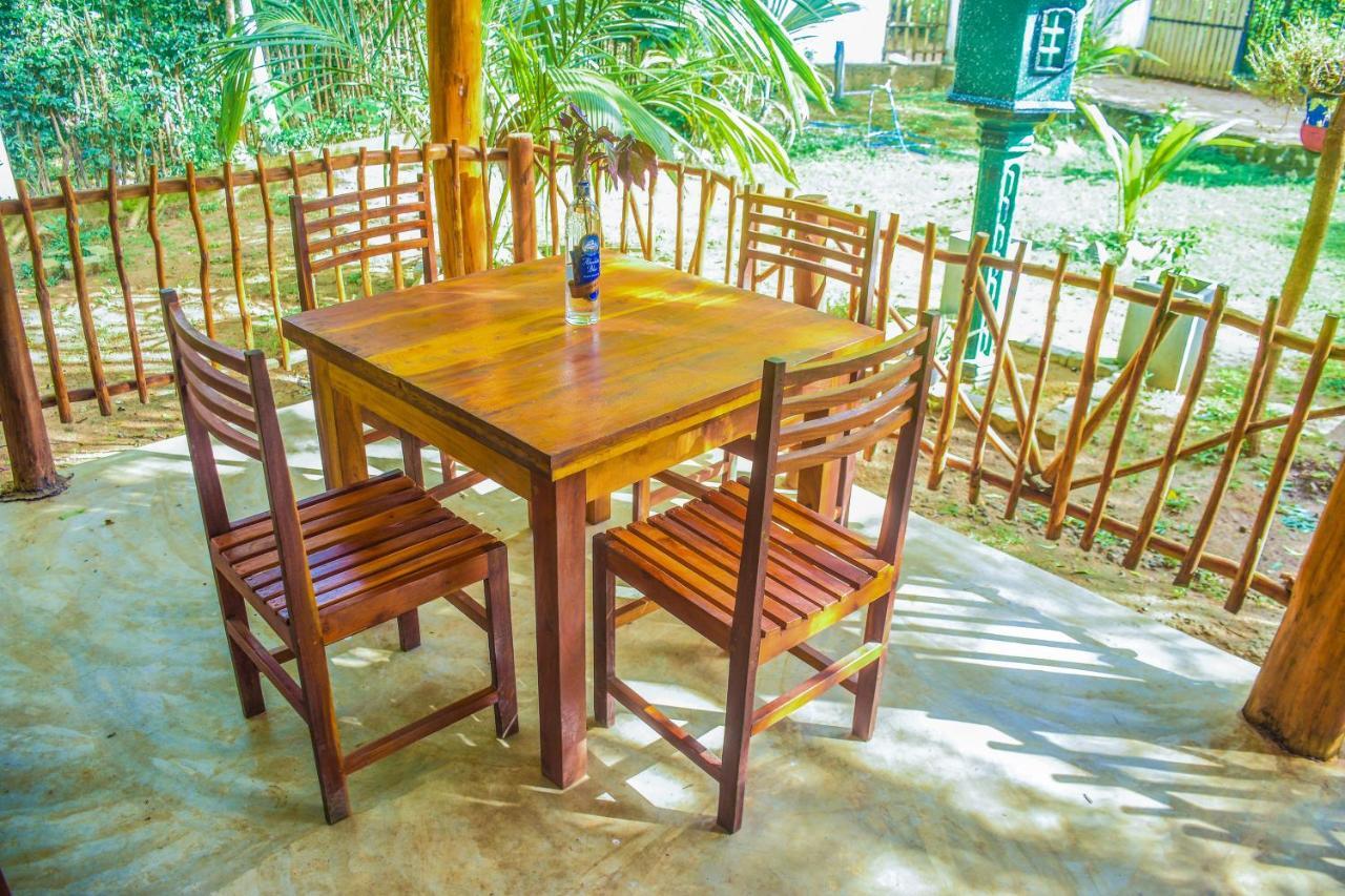 King'S Elephant Cabanas & Restaurant Тангалла Экстерьер фото